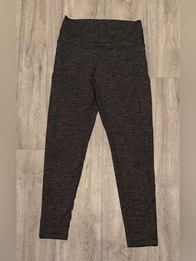 Offline by Aerie Size Small High-Rise Hugger Leggings Short Inseam Gray